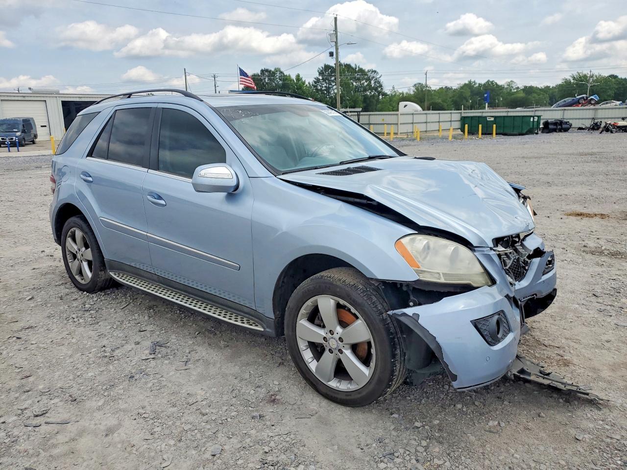 2010 MERCEDES-BENZ ML 350 photo 4