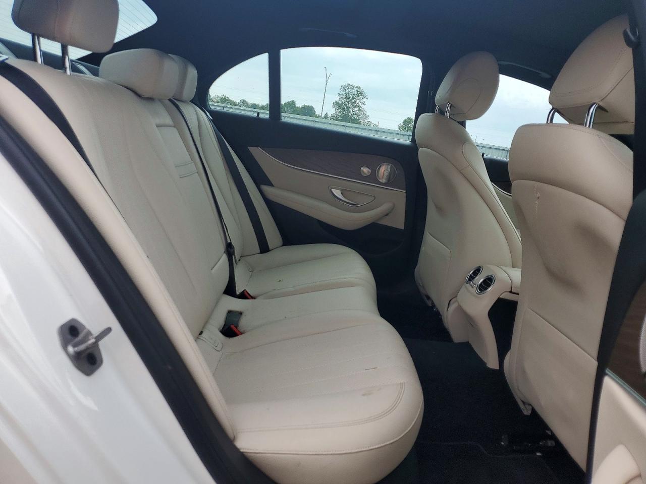 2022 MERCEDES-BENZ E 350 photo 19