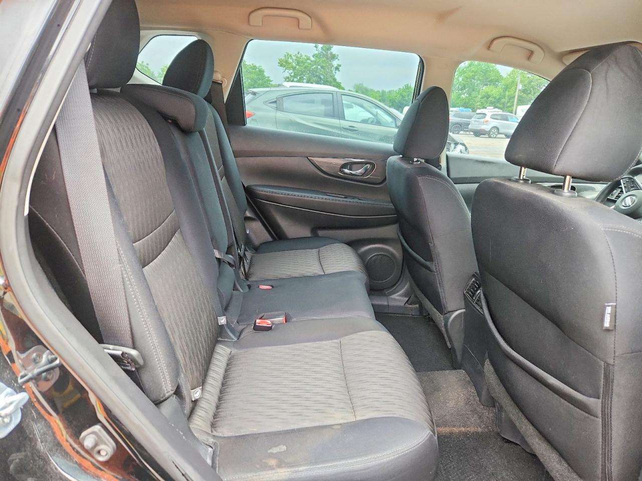 2017 NISSAN ROGUE S photo 11