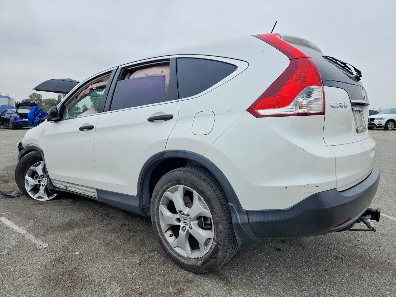 2013 HONDA CR-V LX photo 2