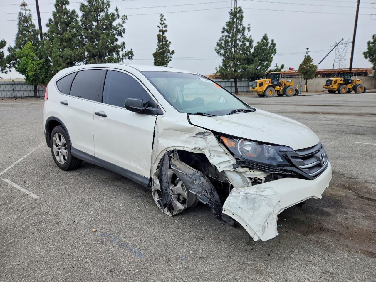 2013 HONDA CR-V LX photo 4