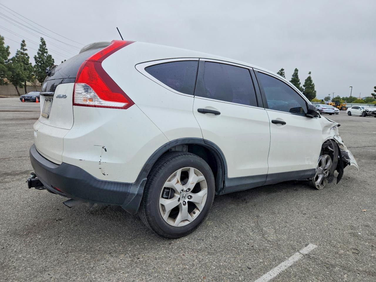 2013 HONDA CR-V LX photo 3