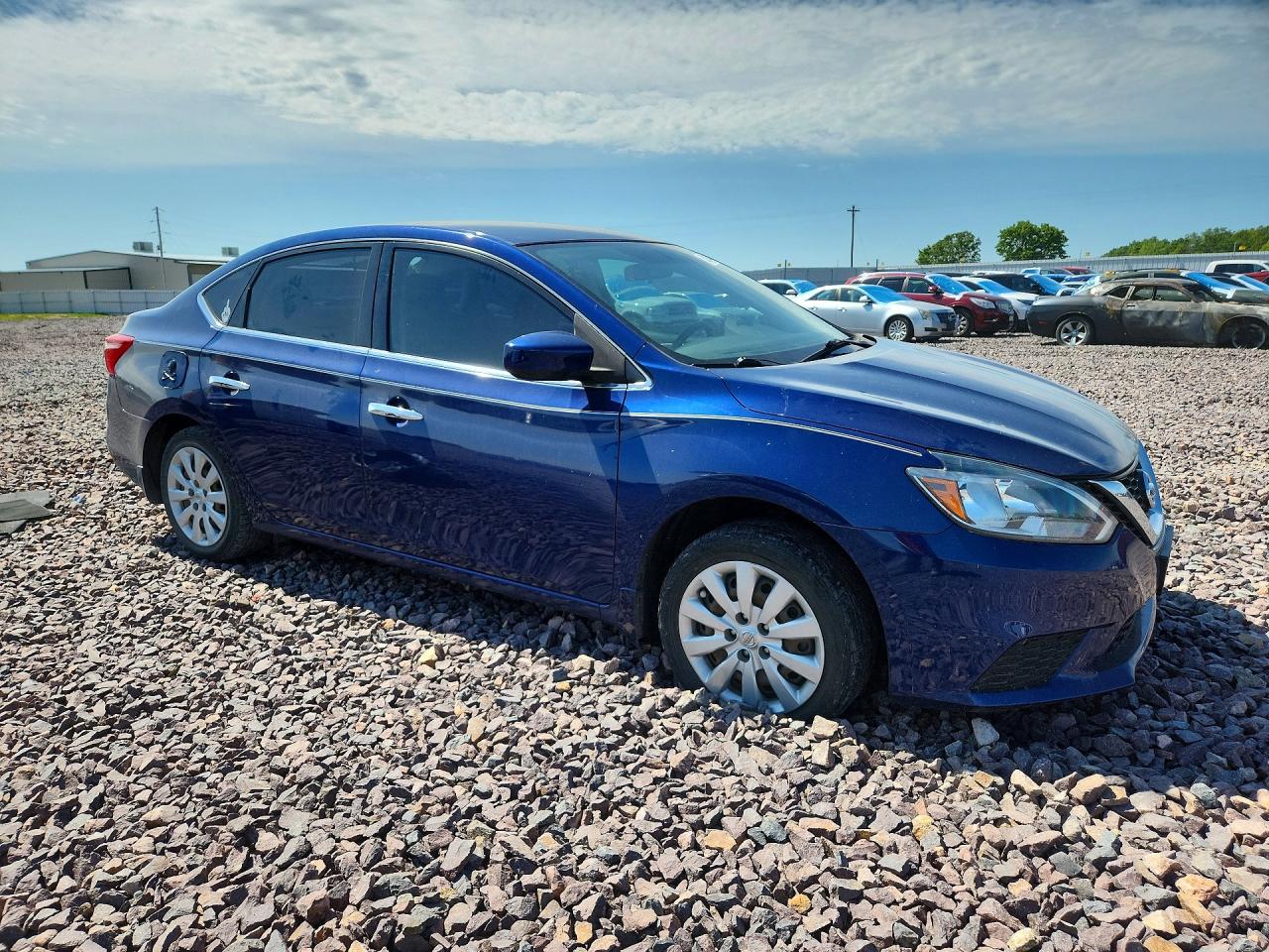 2017 NISSAN SENTRA S photo 4