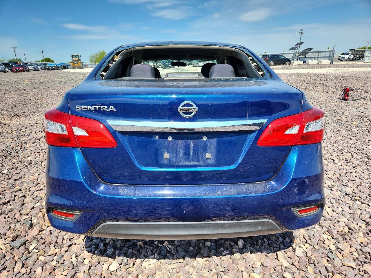 2017 NISSAN SENTRA S photo 6