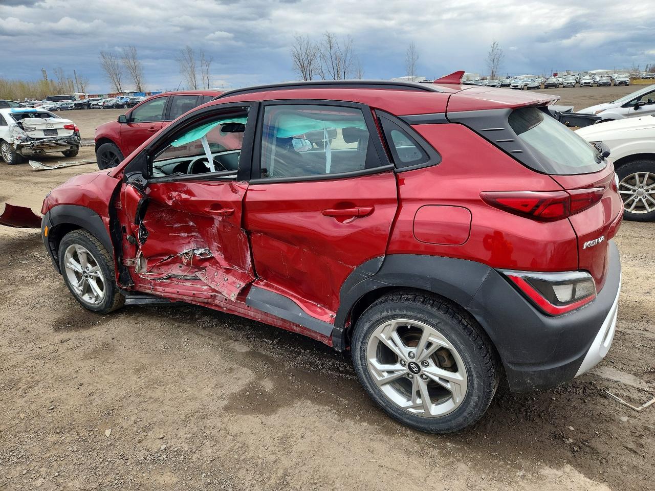 2022 HYUNDAI KONA SE photo 3