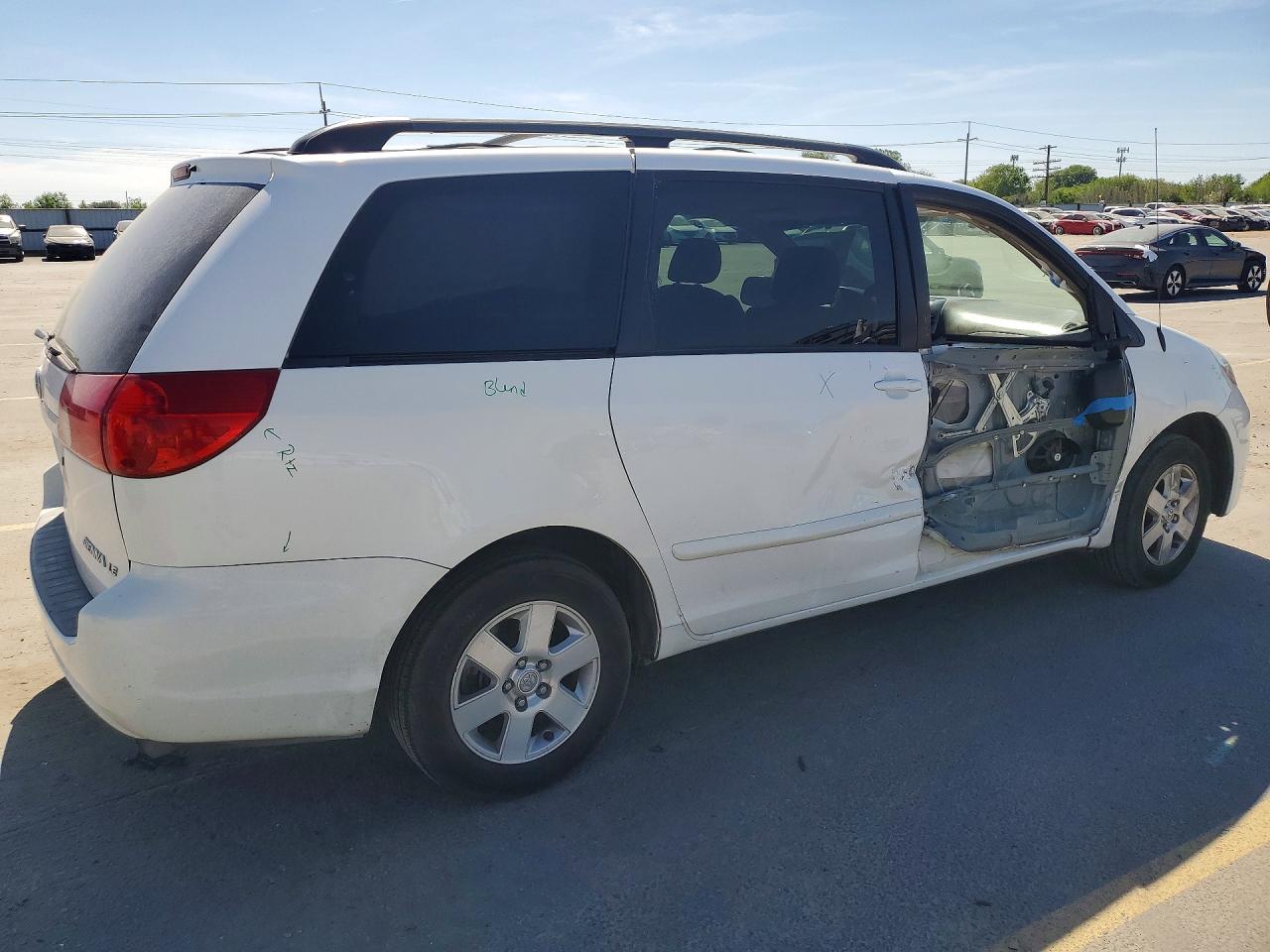 2007 TOYOTA SIENNA LE 8-PASSENGER photo 7