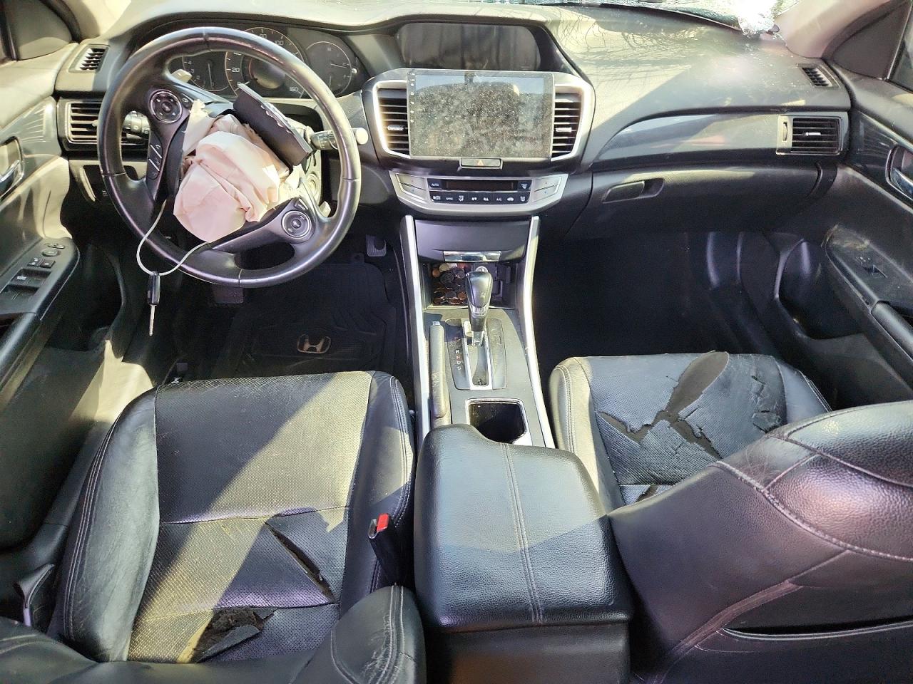 2015 HONDA ACCORD SPORT photo 22
