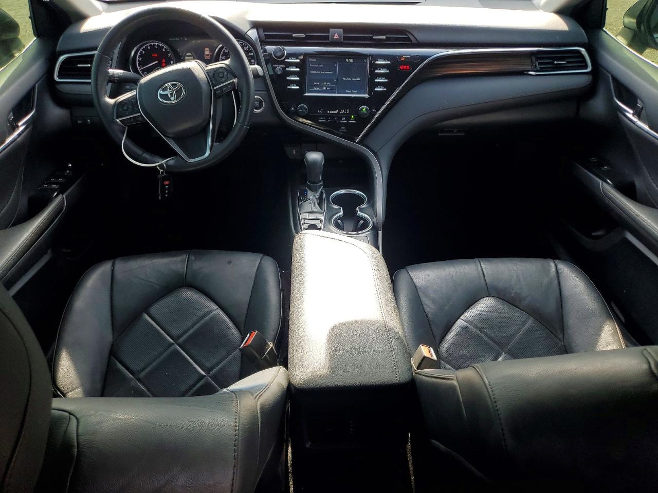 2018 TOYOTA CAMRY XLE photo 15