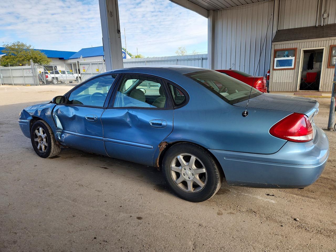 2007 FORD TAURUS SEL photo 2
