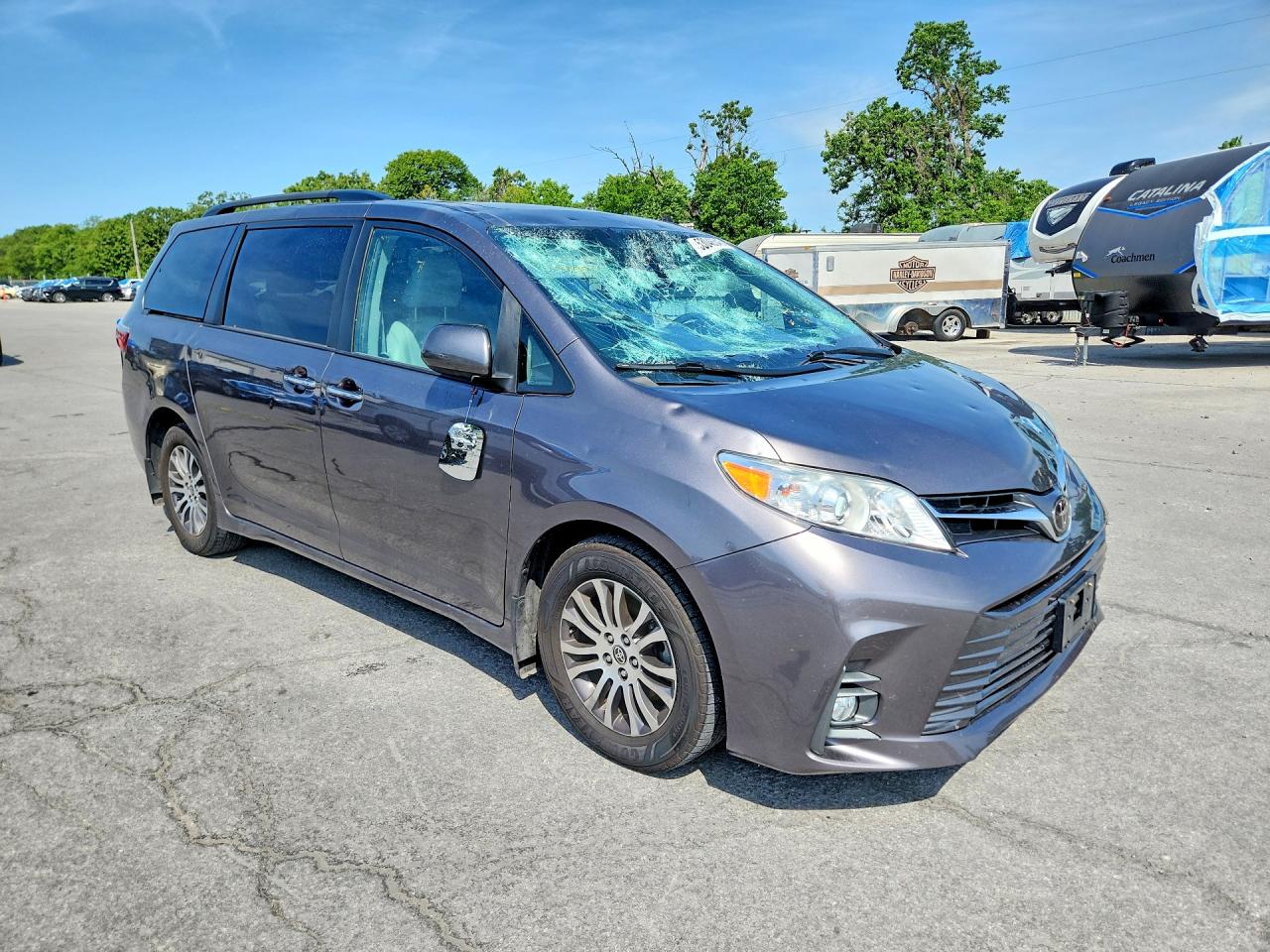 2020 TOYOTA SIENNA XLE 8-PASSENGER photo 10