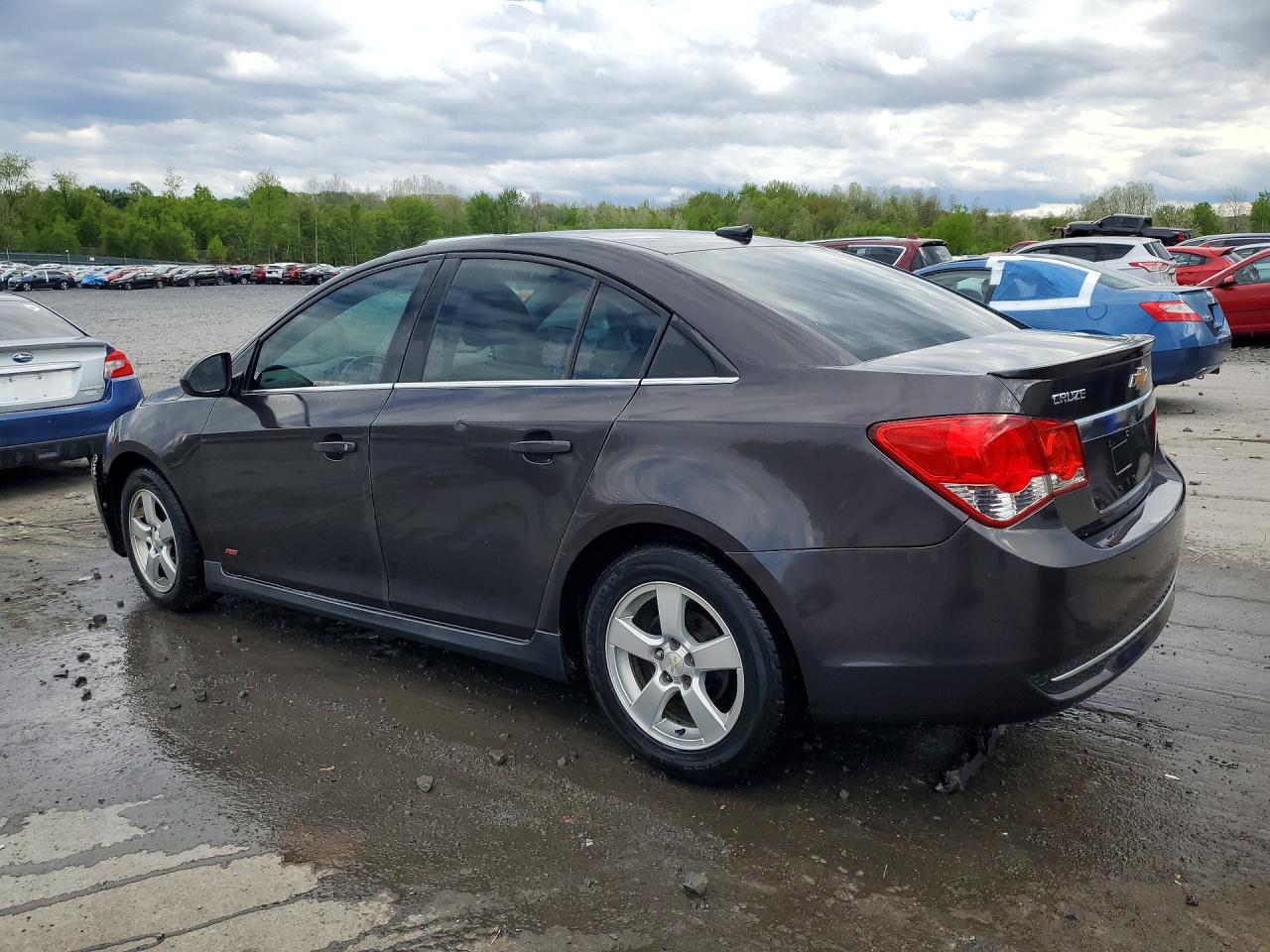 2014 CHEVROLET CRUZE LT photo 2