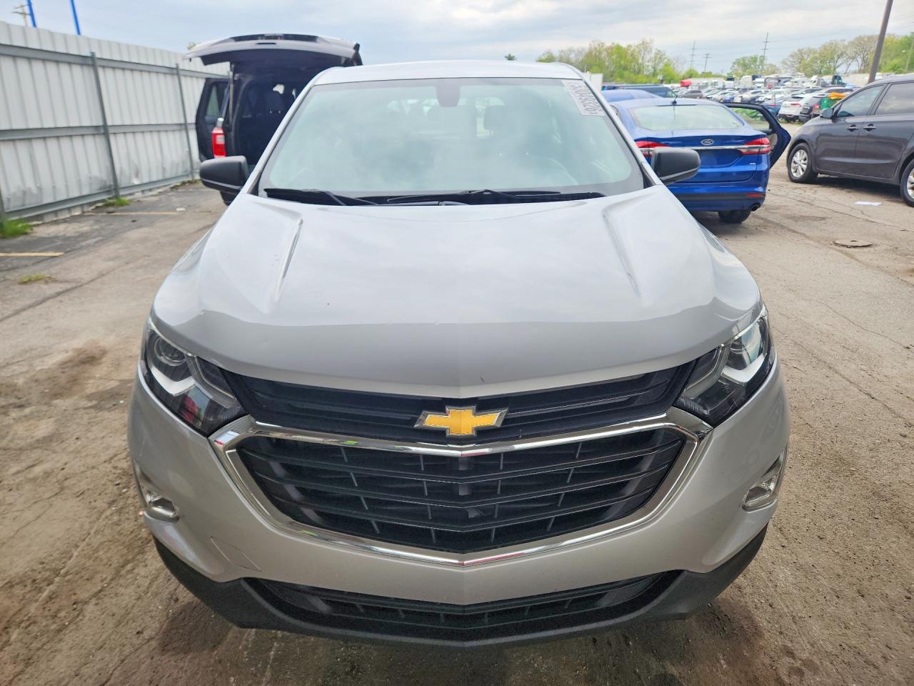 2019 CHEVROLET EQUINOX LS photo 5