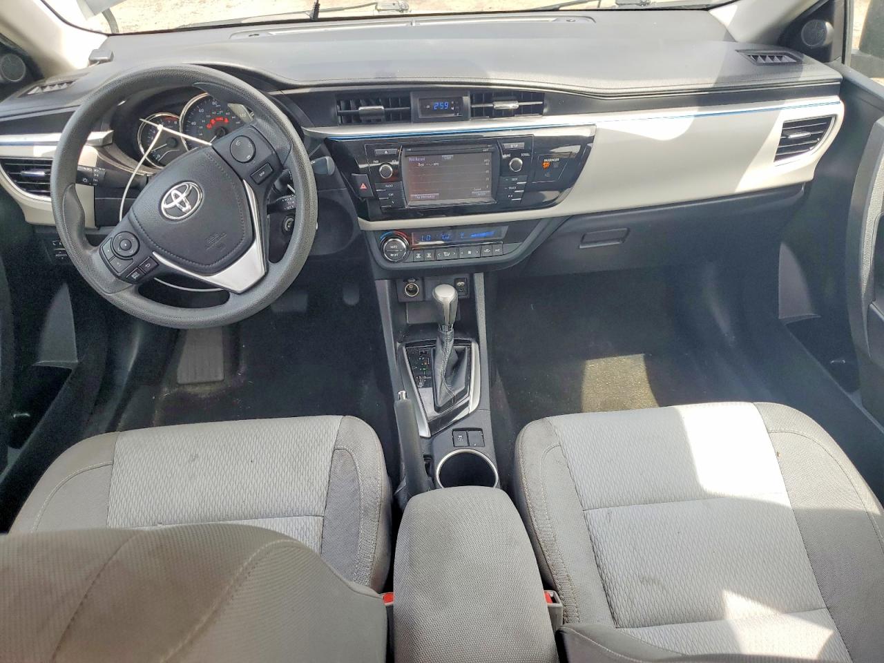 2016 TOYOTA COROLLA LE photo 22