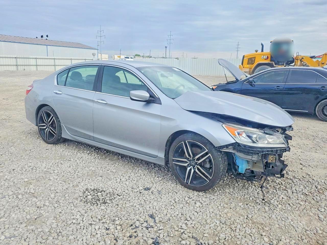 2017 HONDA ACCORD SPORT photo 4