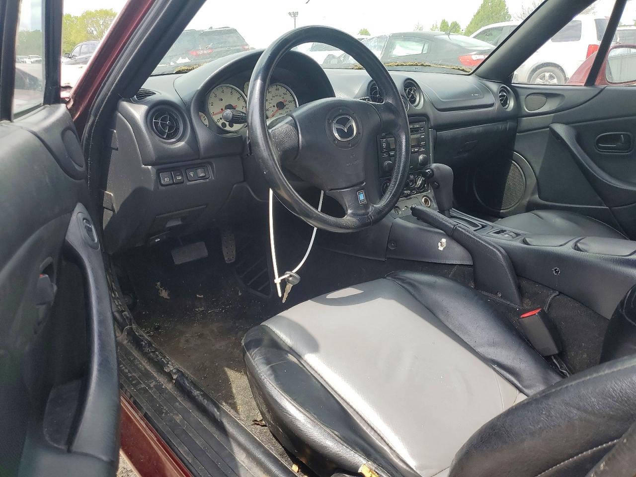 2003 MAZDA MX-5 MIATA BASE photo 22