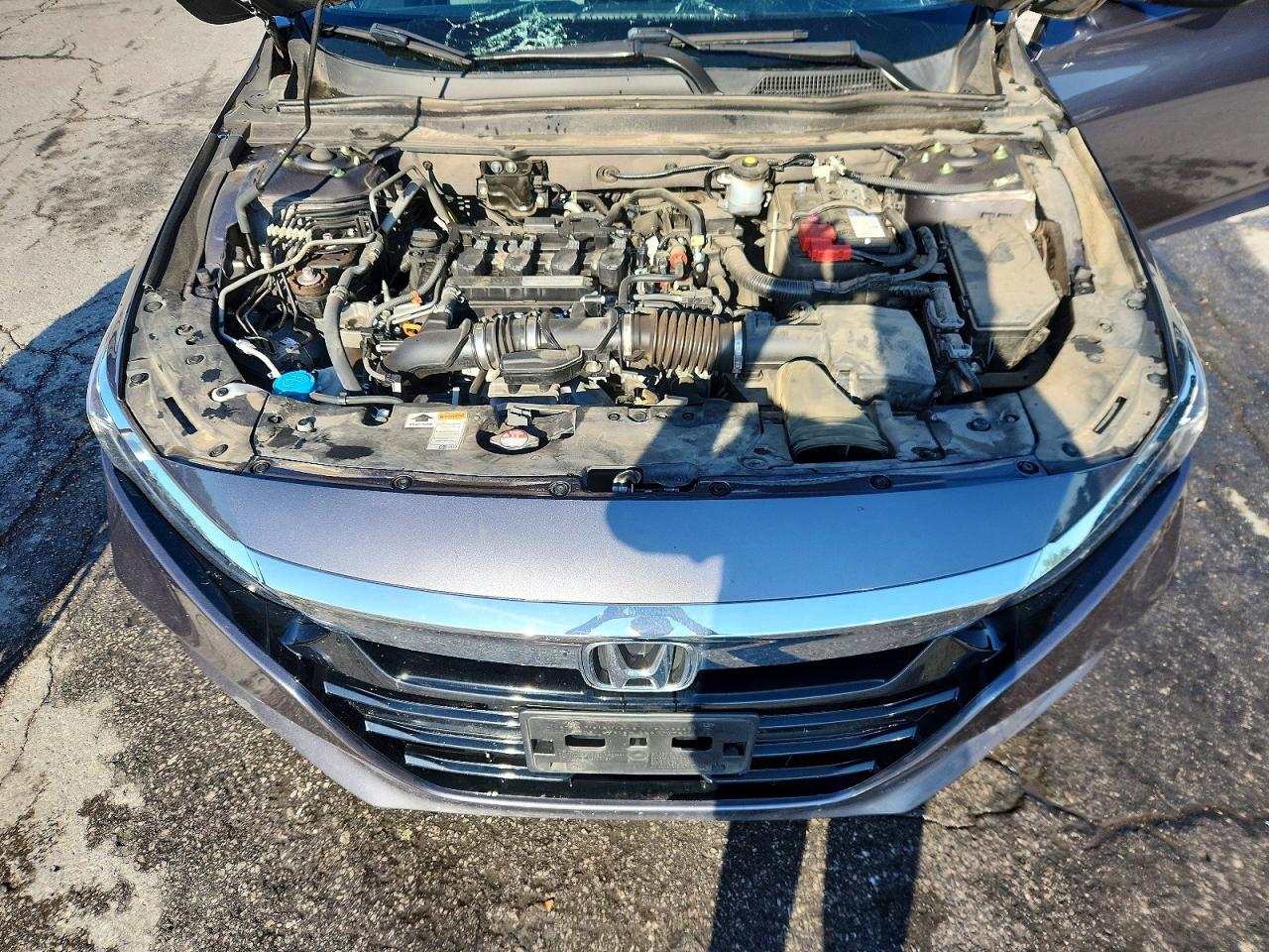 2018 HONDA ACCORD LX photo 31