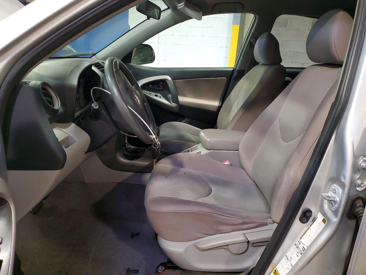 2007 TOYOTA RAV4 BASE photo 7