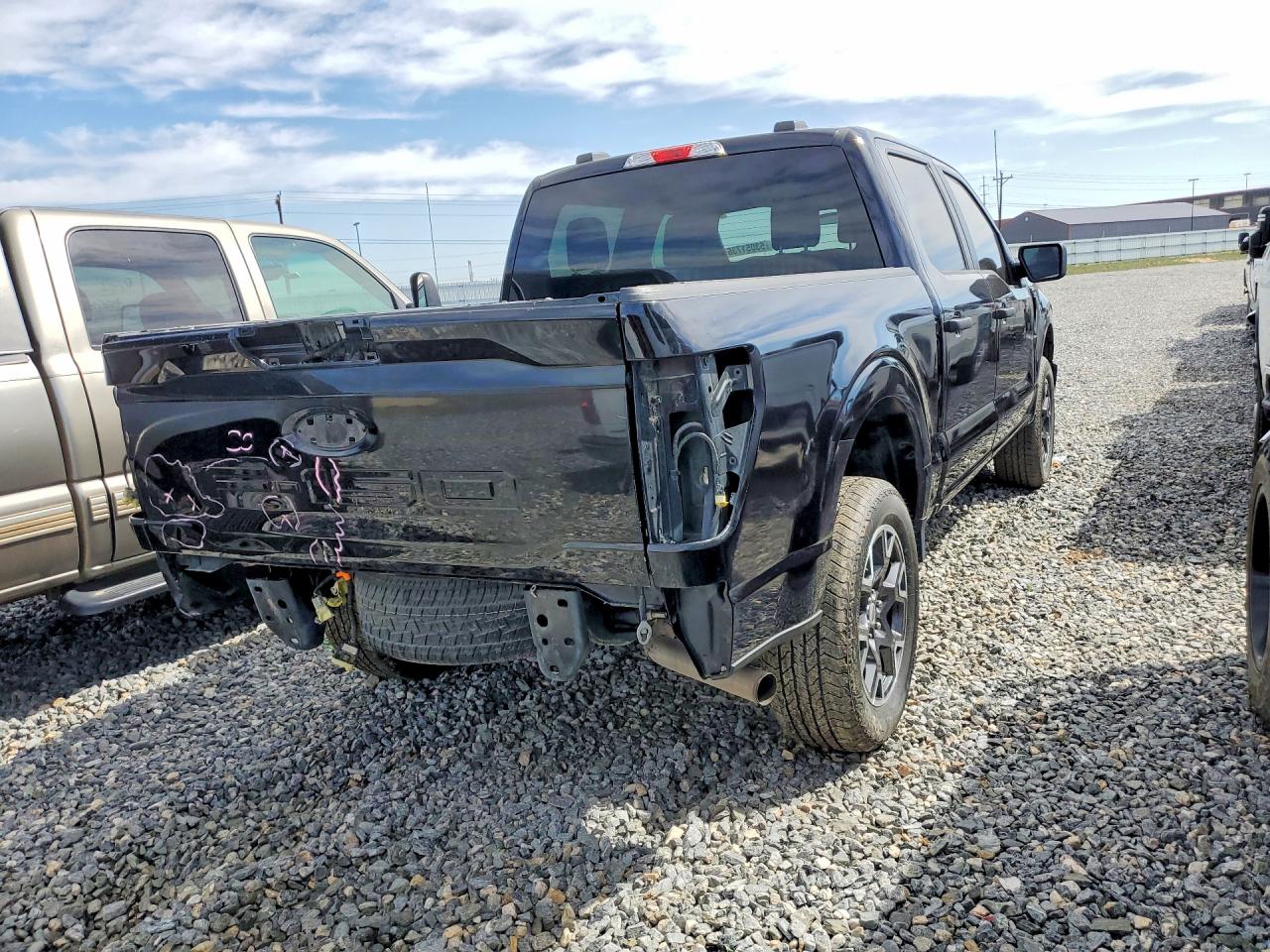 2023 FORD F150 SUPERCREW photo 5