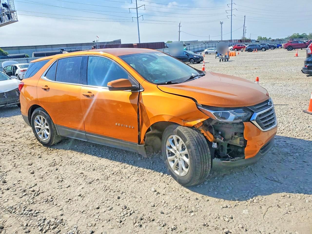 2019 CHEVROLET EQUINOX LT photo 4