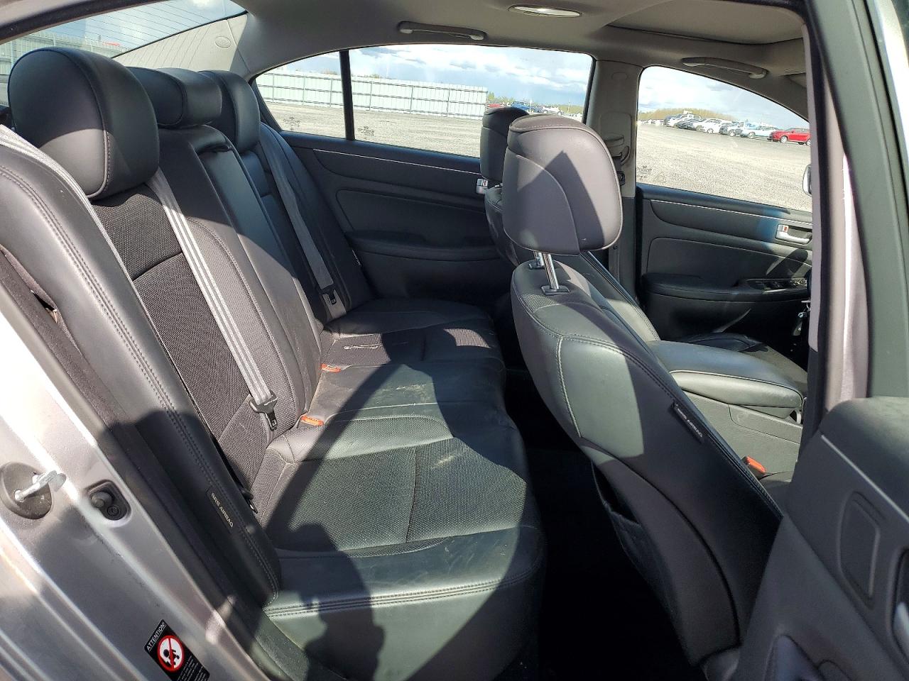 2012 HYUNDAI GENESIS 3.8L photo 10