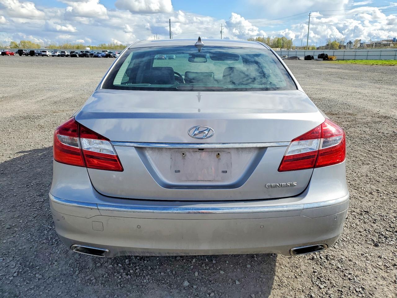 2012 HYUNDAI GENESIS 3.8L photo 6
