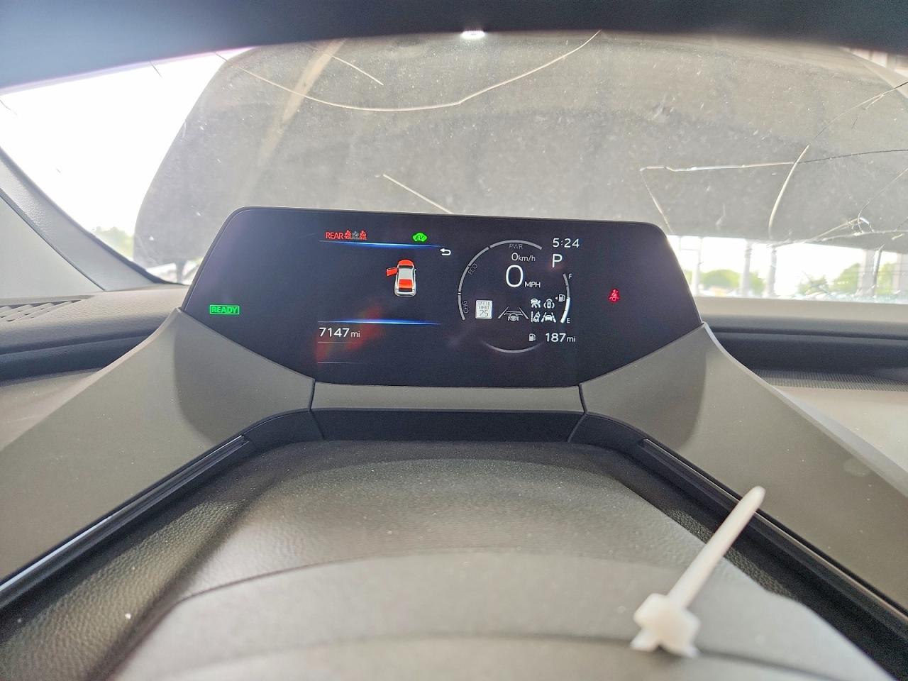 2024 TOYOTA PRIUS XLE photo 17