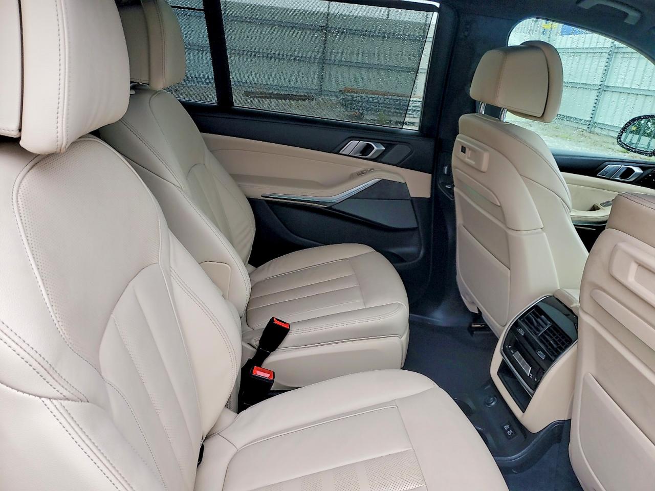 2021 BMW X7 XDRIVE40I photo 11