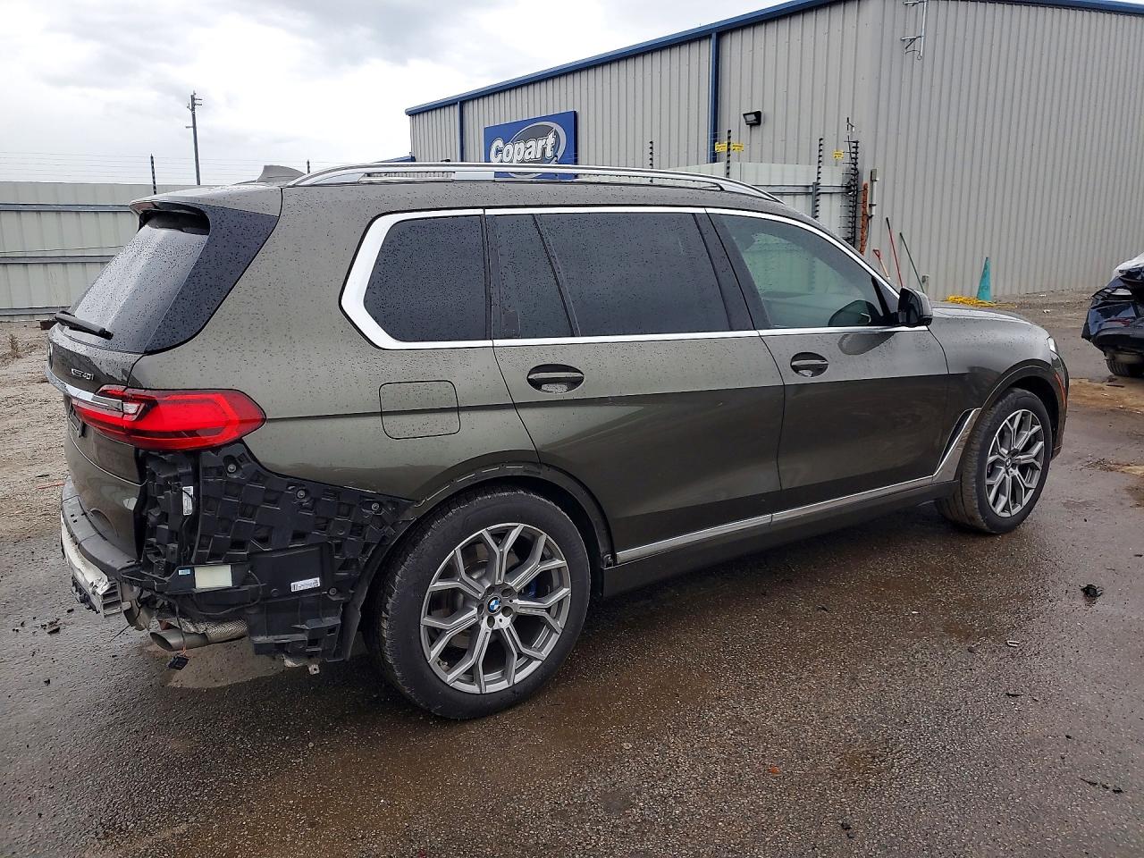 2021 BMW X7 XDRIVE40I photo 3