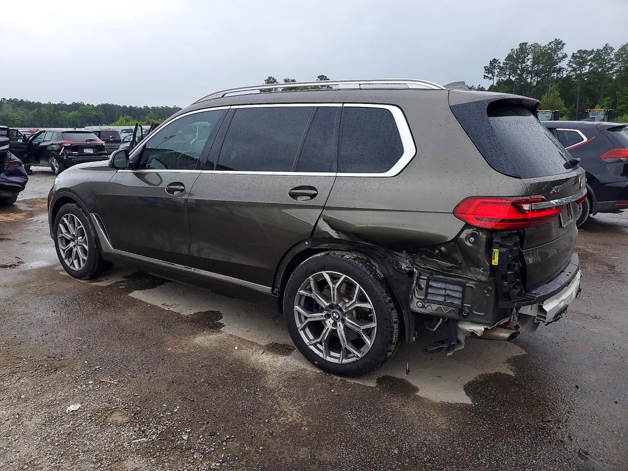 2021 BMW X7 XDRIVE40I photo 2