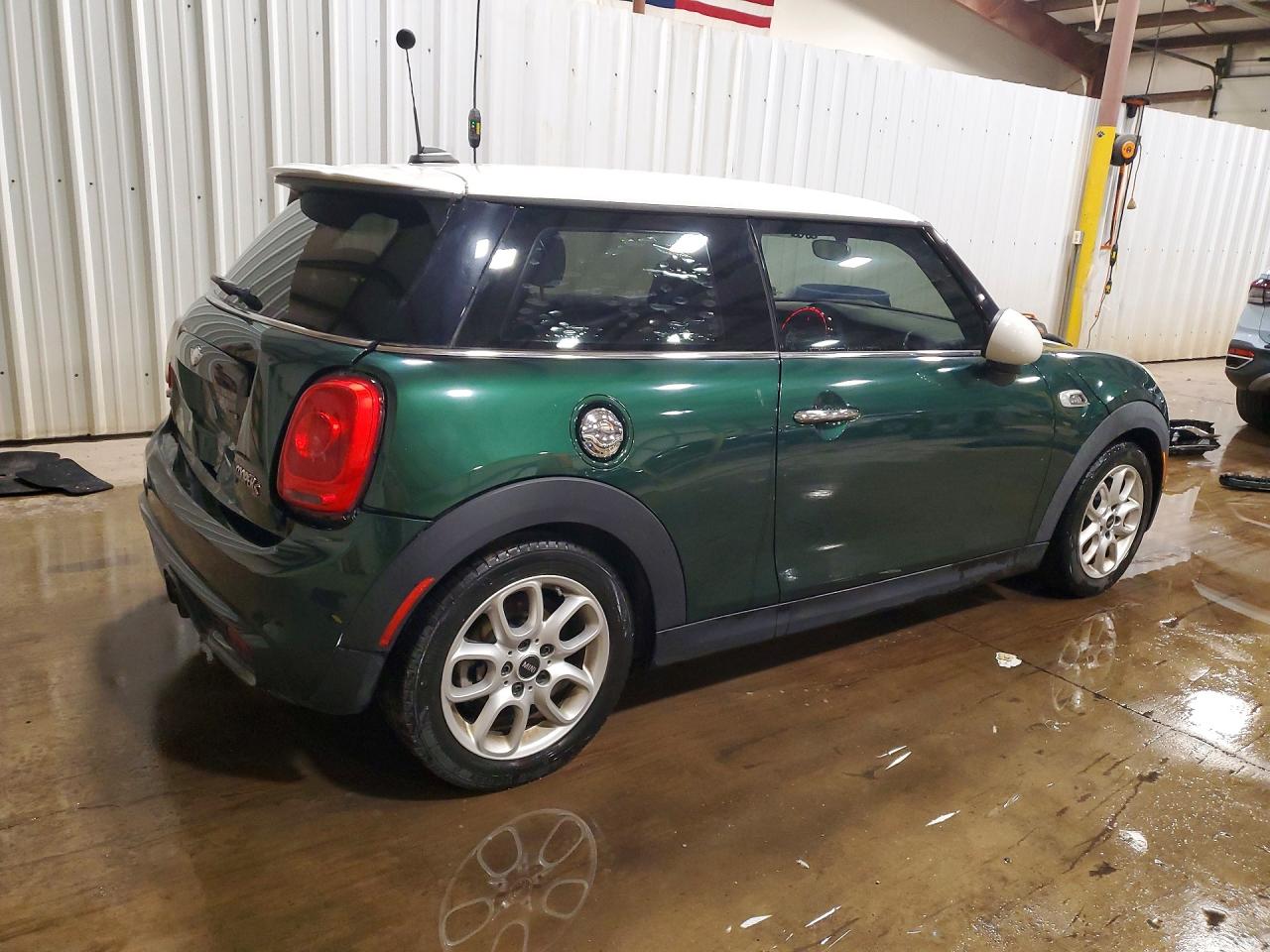 2014 MINI COOPER S photo 3