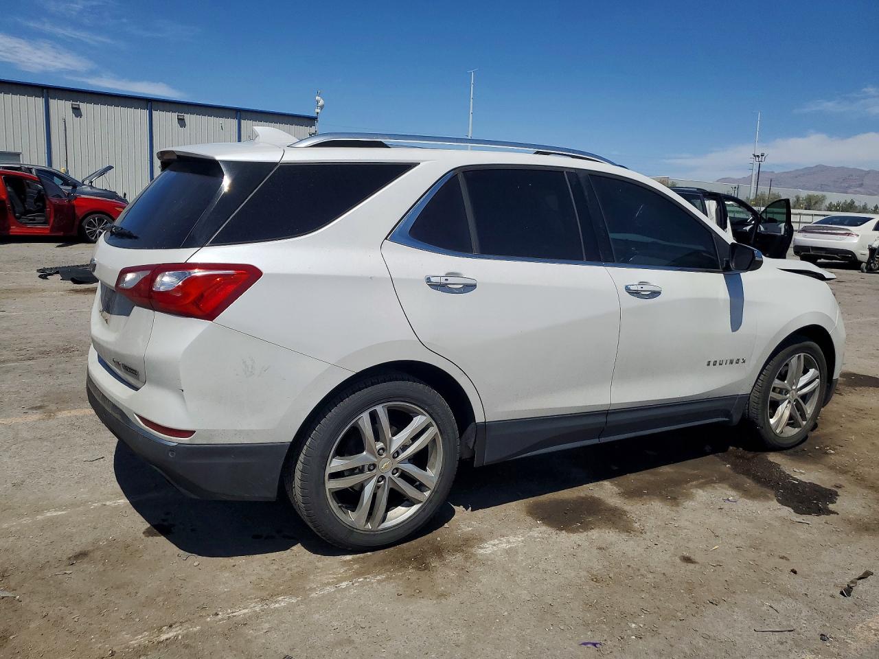 2018 CHEVROLET EQUINOX PREMIER photo 7