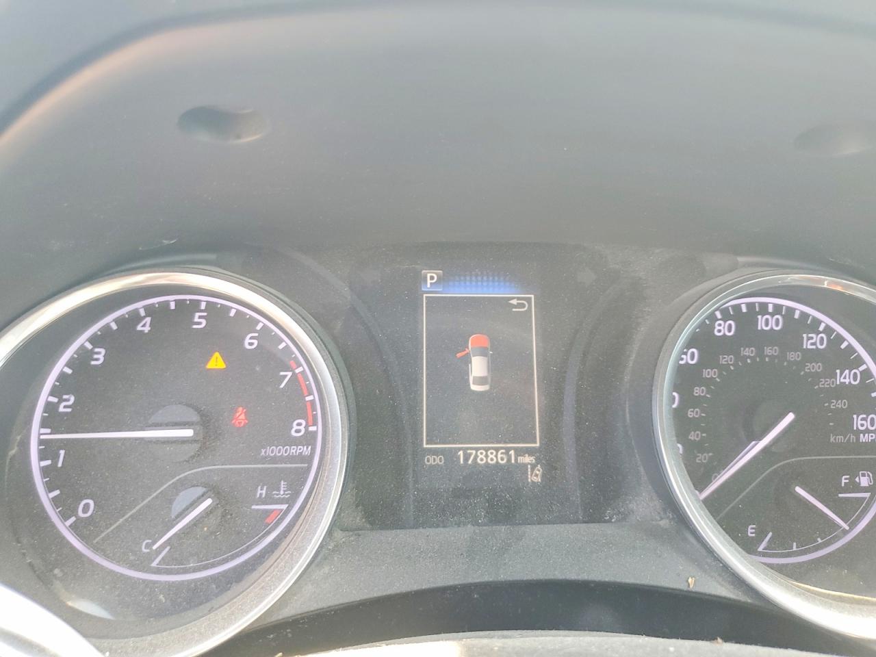 2018 TOYOTA CAMRY SE photo 17