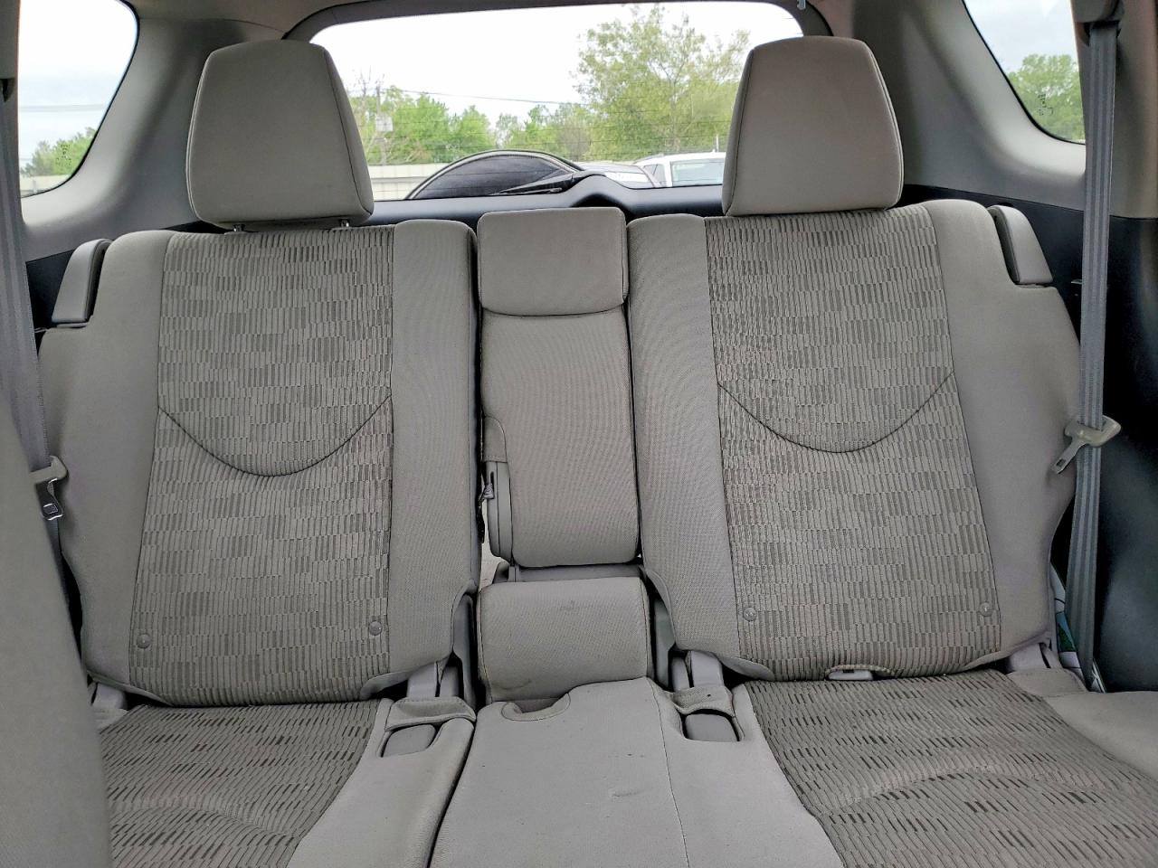 2012 TOYOTA RAV4 BASE photo 37