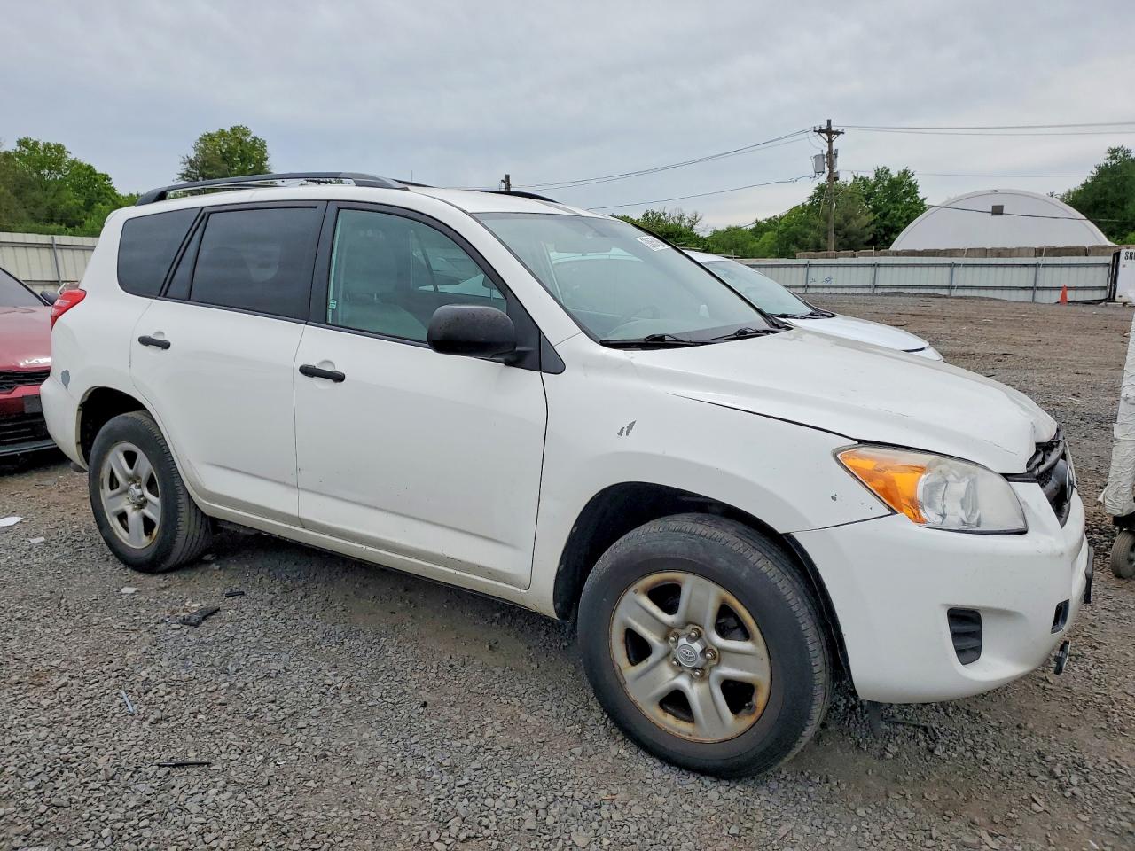 2012 TOYOTA RAV4 BASE photo 13