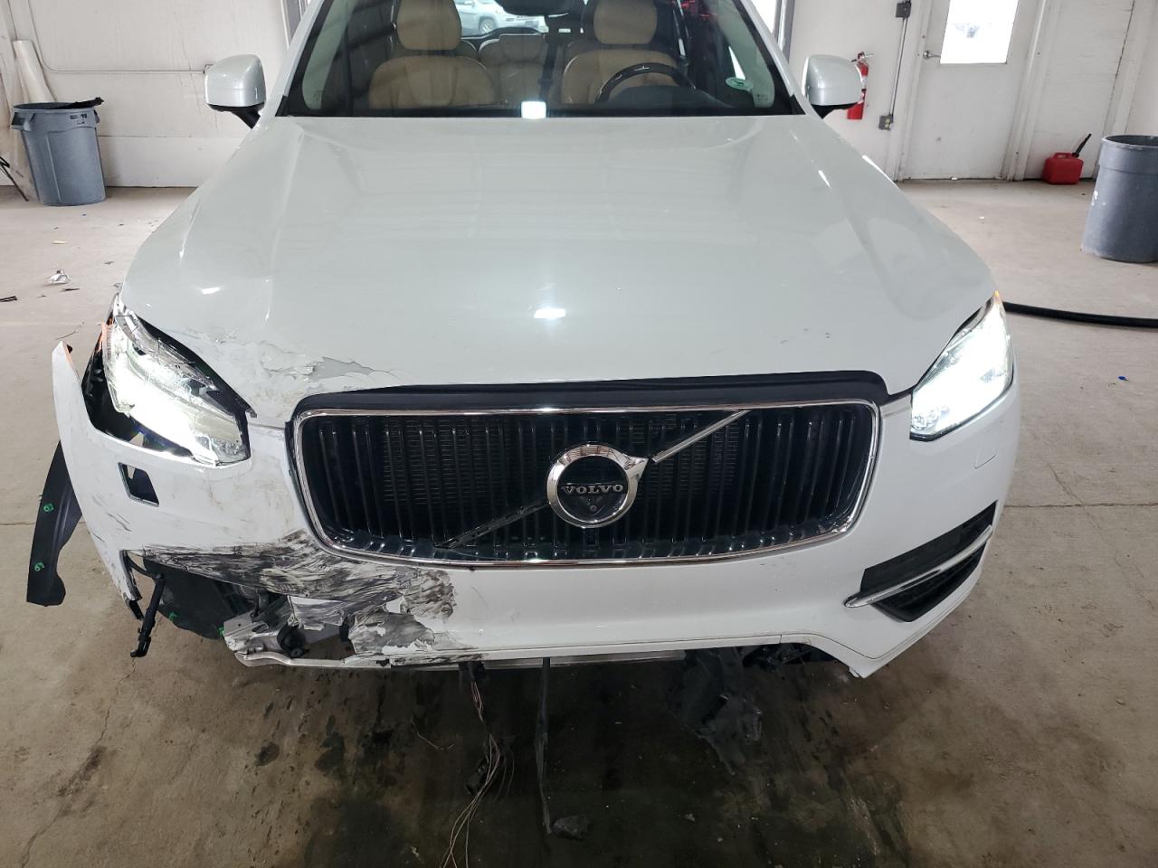 2016 VOLVO XC90 T6 photo 12