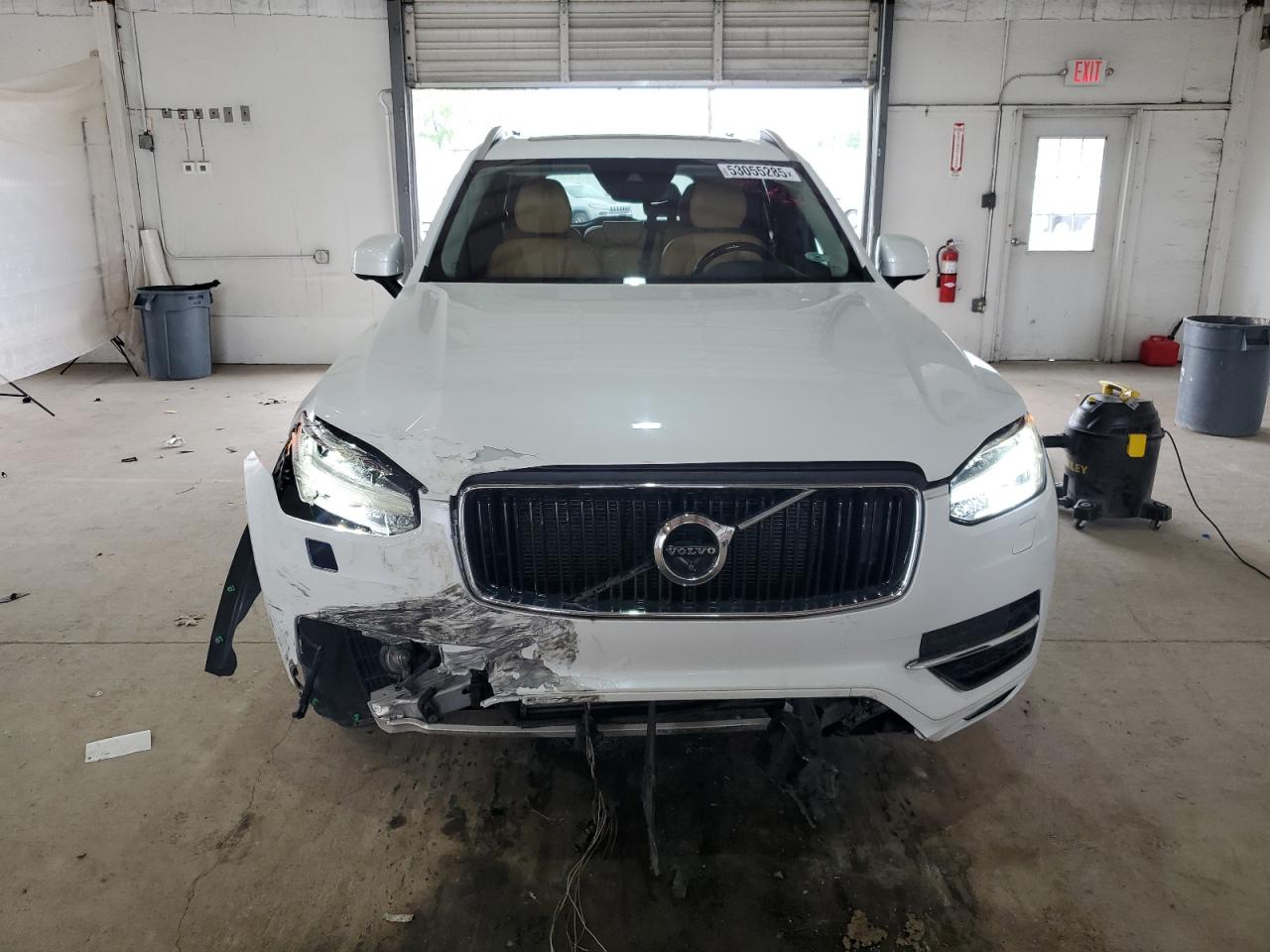 2016 VOLVO XC90 T6 photo 5