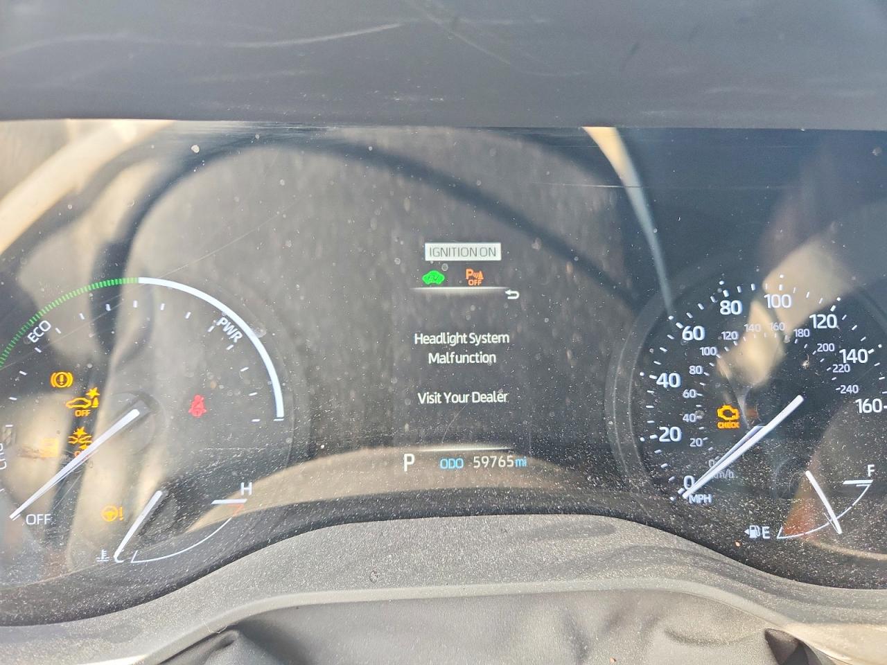 2021 TOYOTA SIENNA XLE photo 25