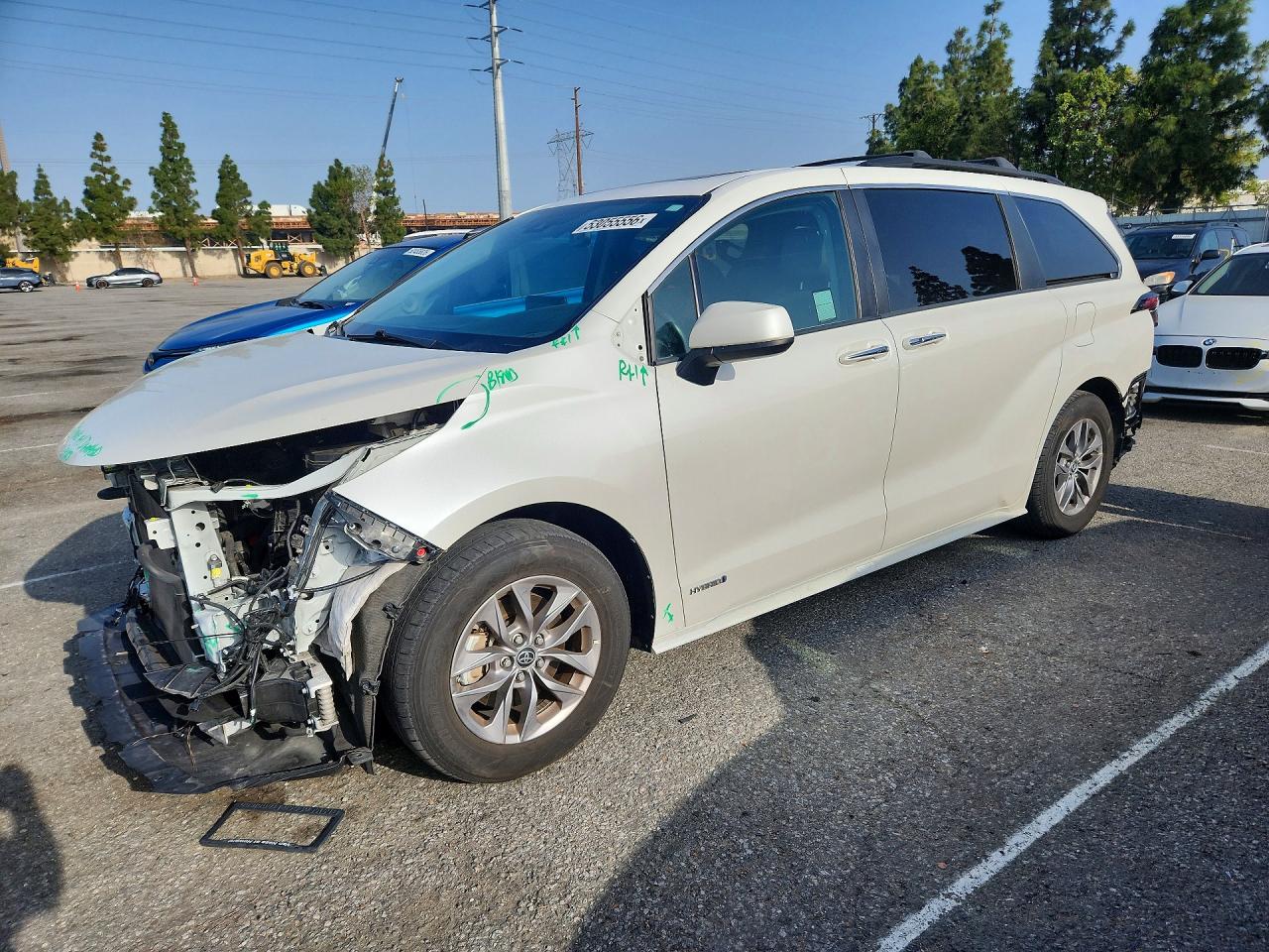 2021 TOYOTA SIENNA