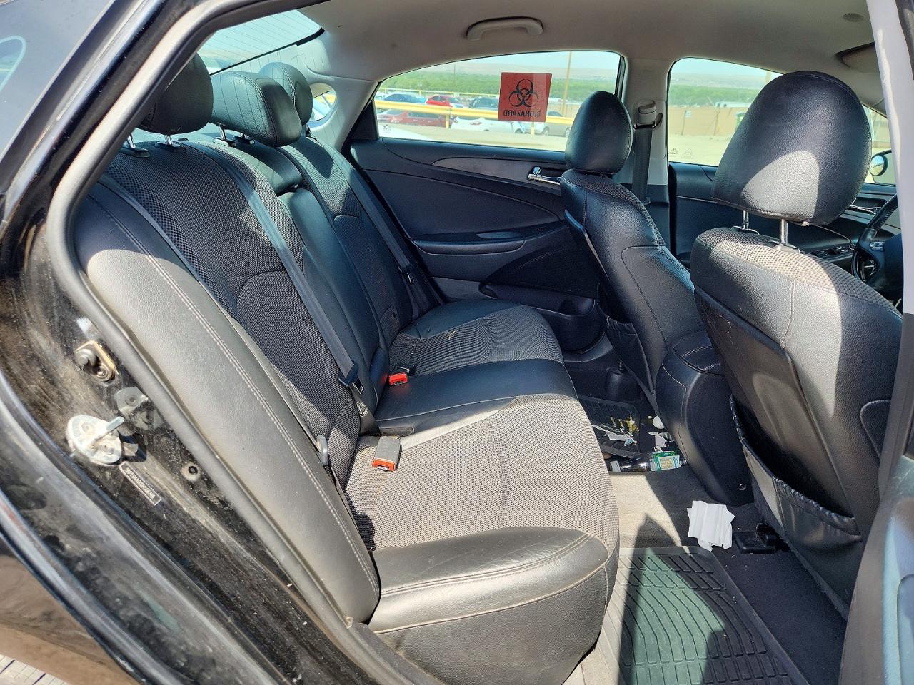 2013 HYUNDAI SONATA SE photo 19