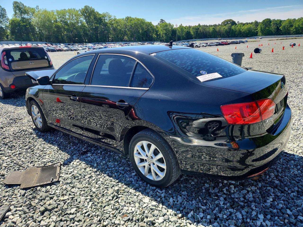 2012 VOLKSWAGEN JETTA SE photo 4