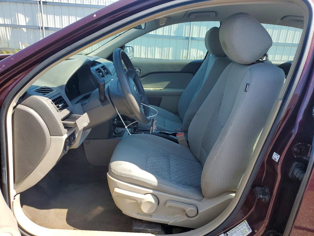 2012 FORD FUSION S photo 7