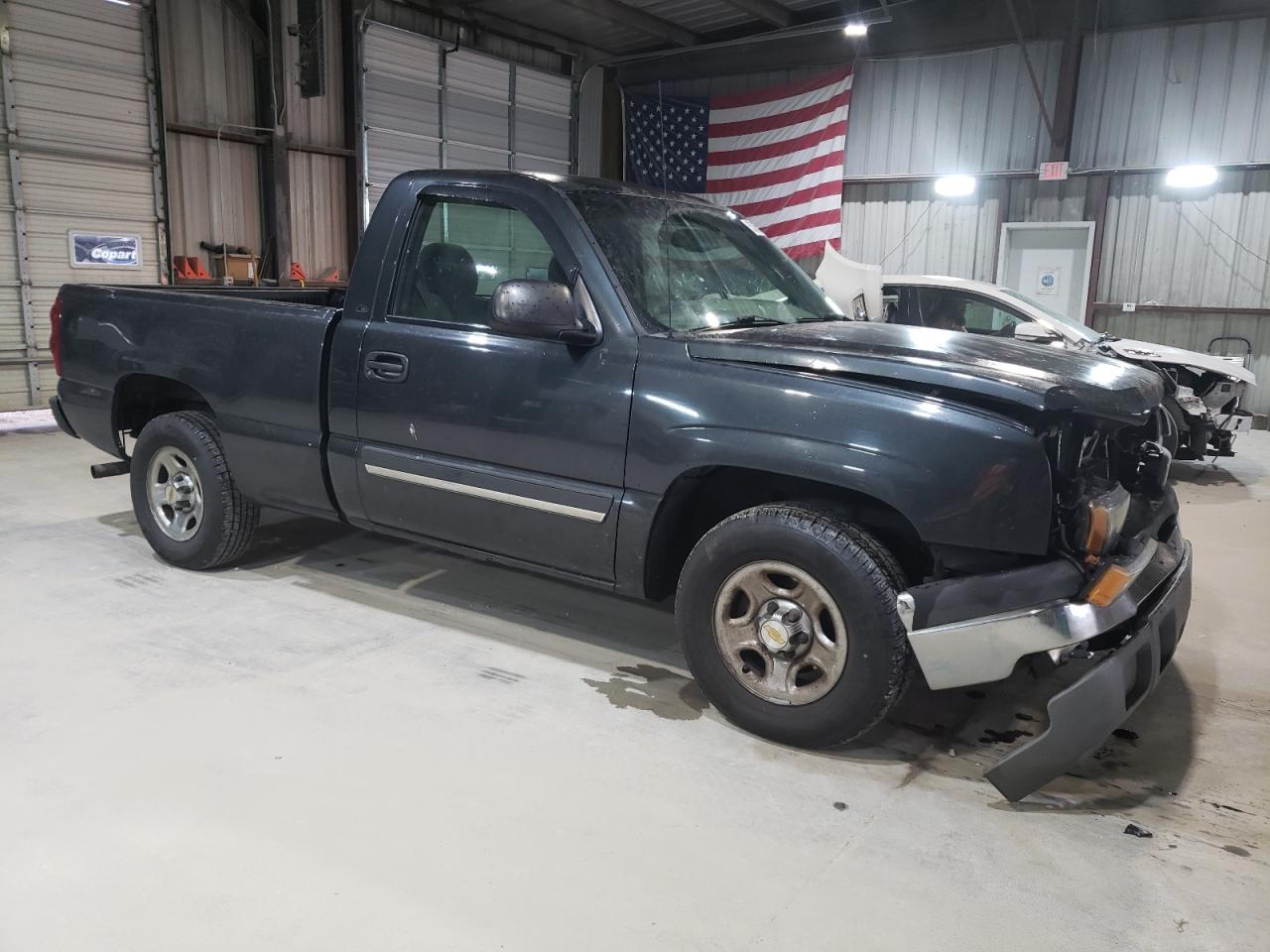 2003 CHEVROLET SILVERADO C1500 photo 4