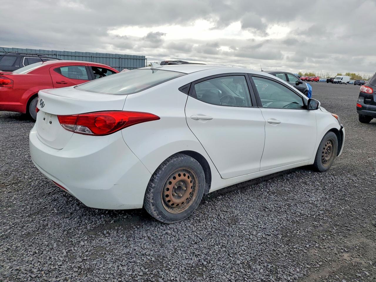 2013 HYUNDAI ELANTRA GLS photo 5