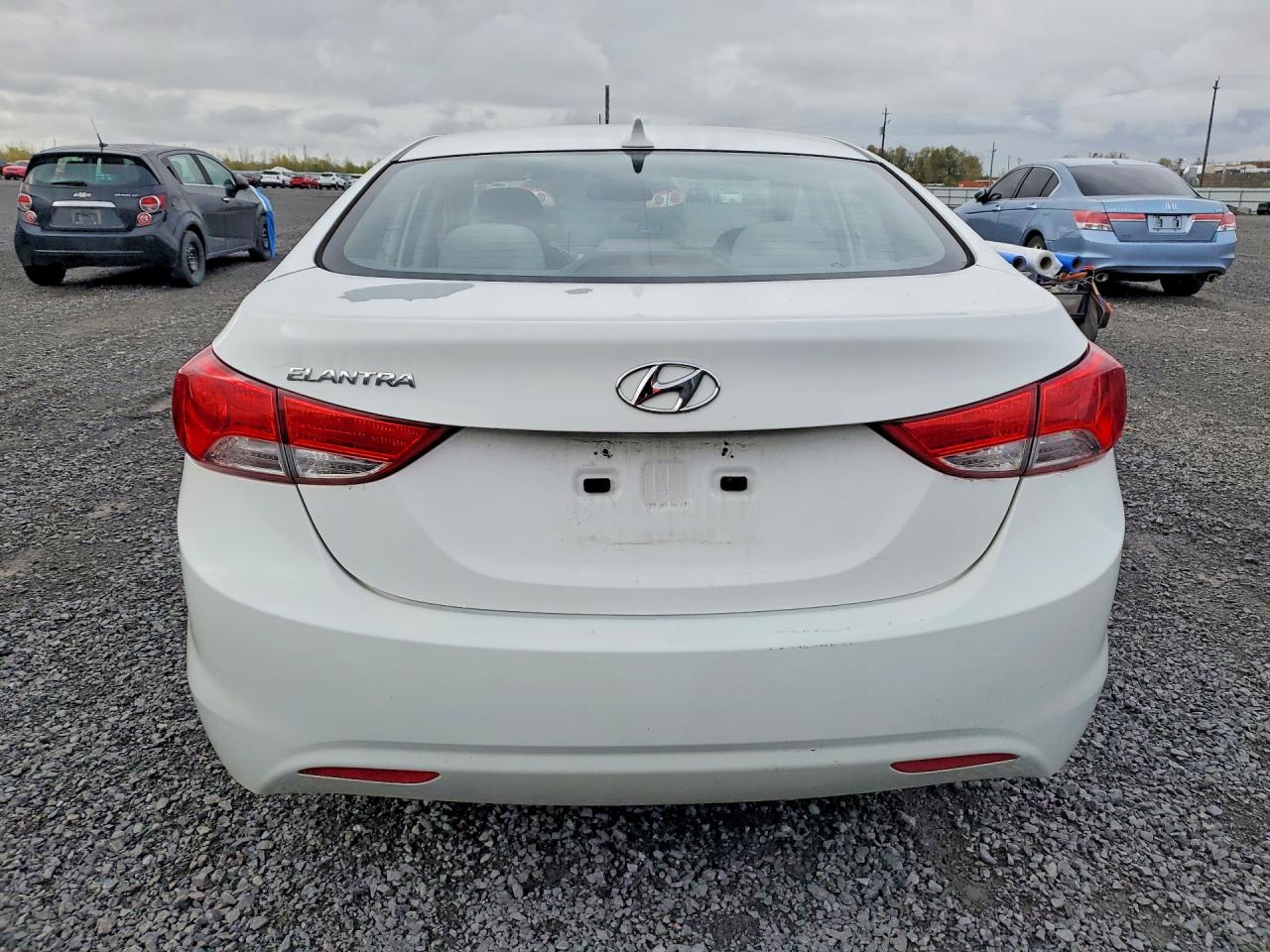 2013 HYUNDAI ELANTRA GLS photo 11