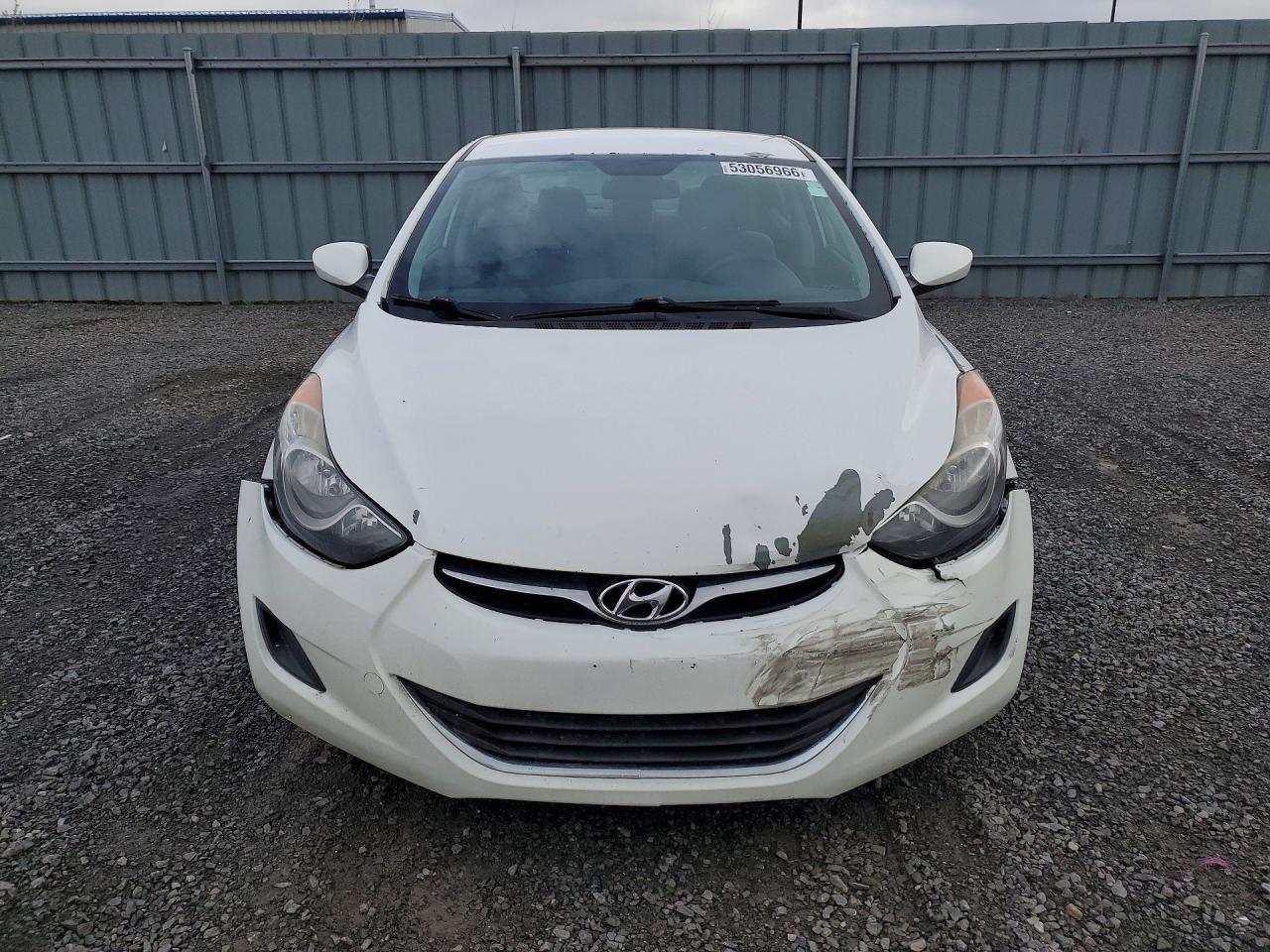 2013 HYUNDAI ELANTRA GLS photo 9