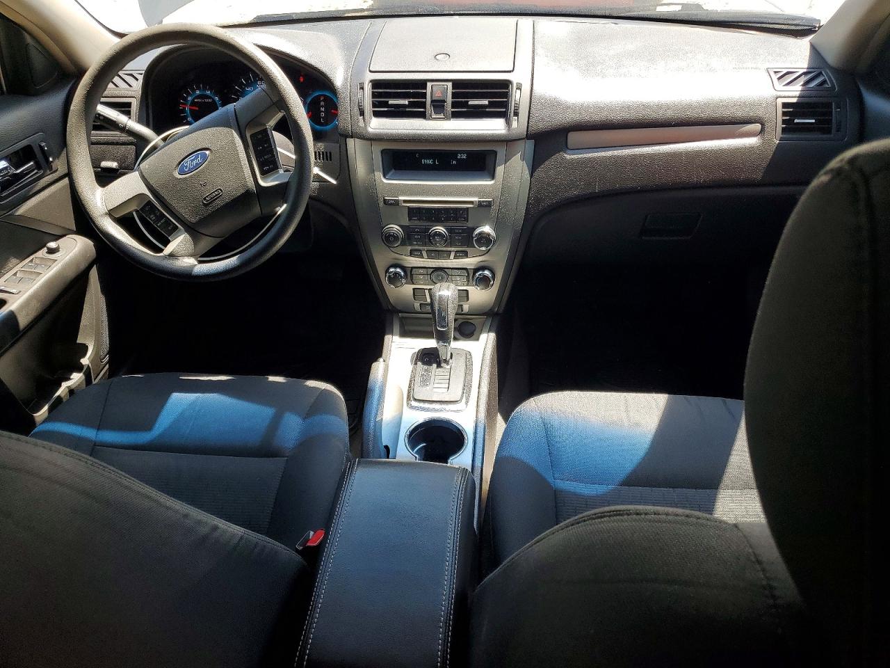 2012 FORD FUSION SE photo 8