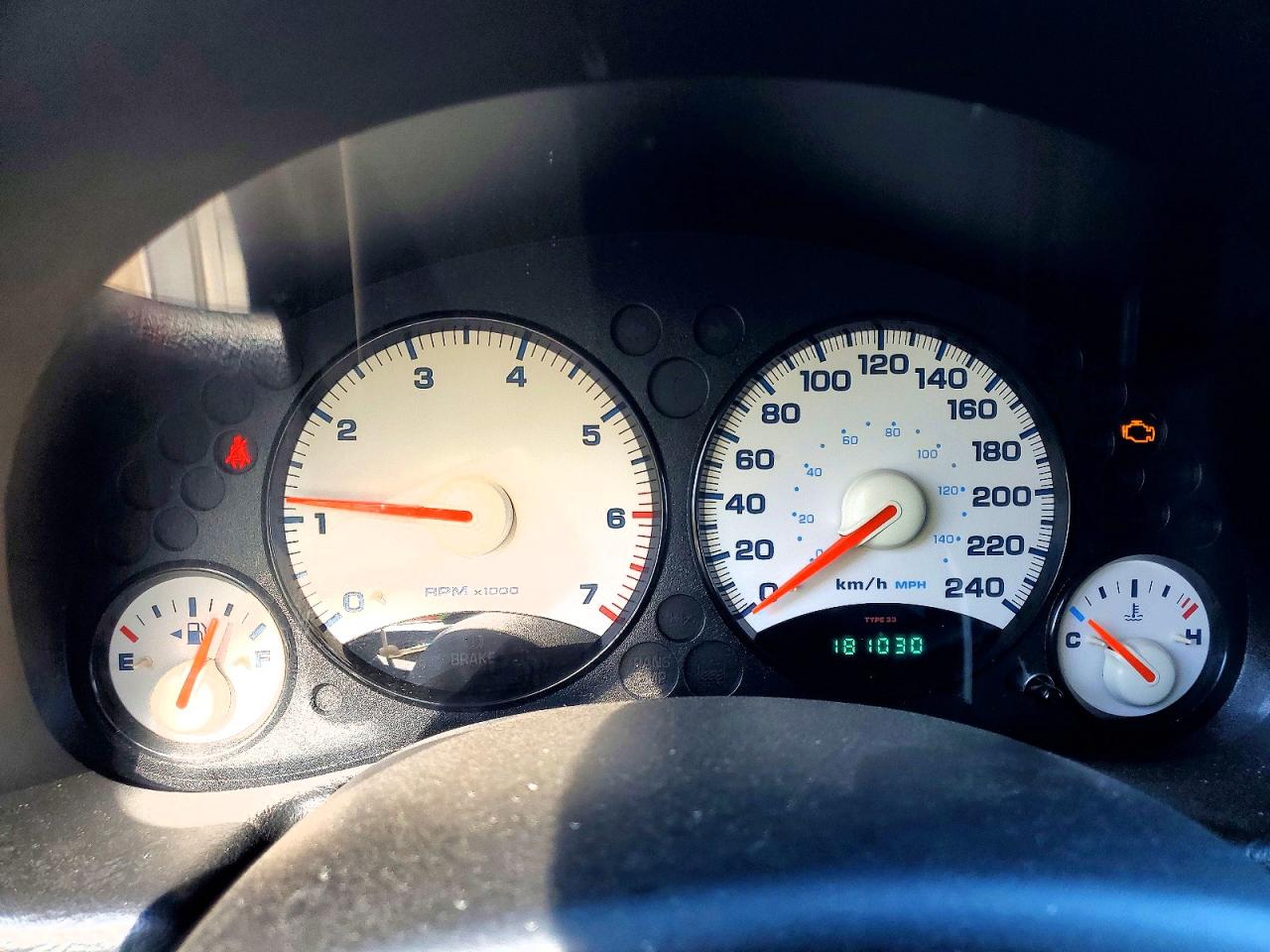 2004 JEEP LIBERTY SPORT photo 17