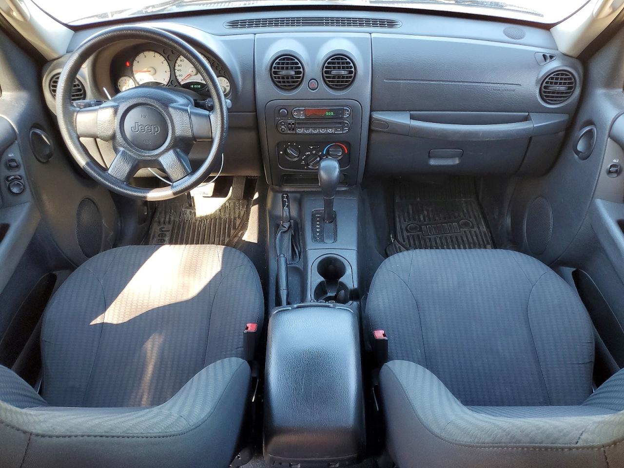 2004 JEEP LIBERTY SPORT photo 15