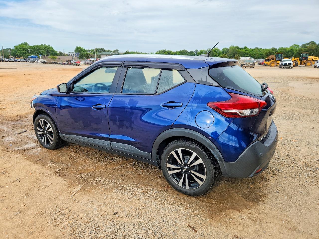 2020 NISSAN KICKS SV photo 3