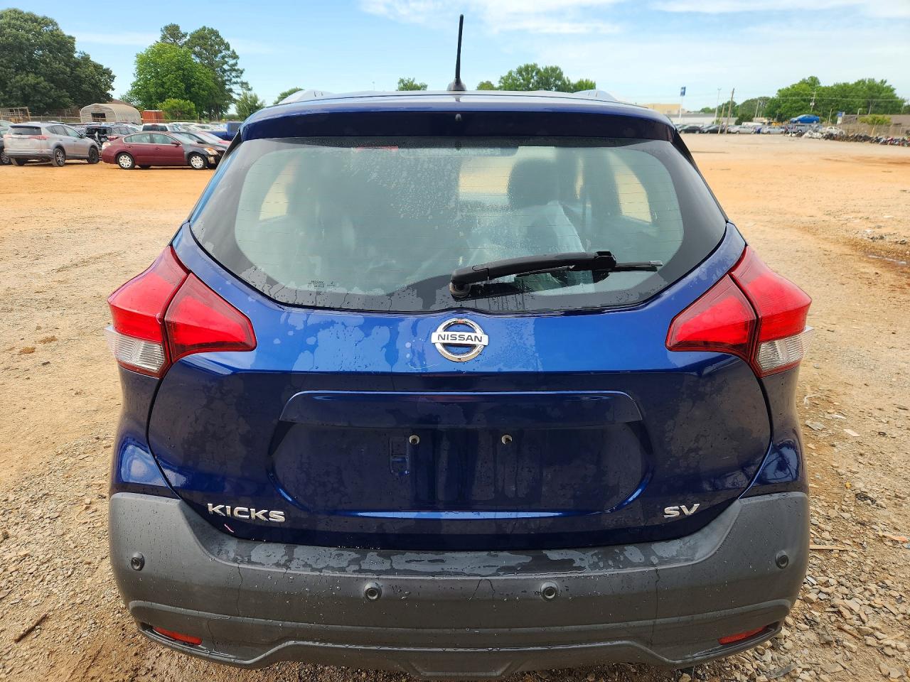 2020 NISSAN KICKS SV photo 11